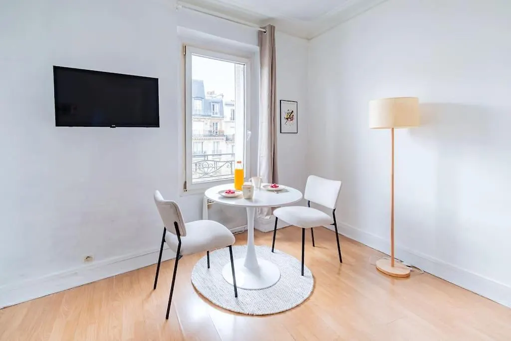 Studio Proche Nation - Paris Apartment