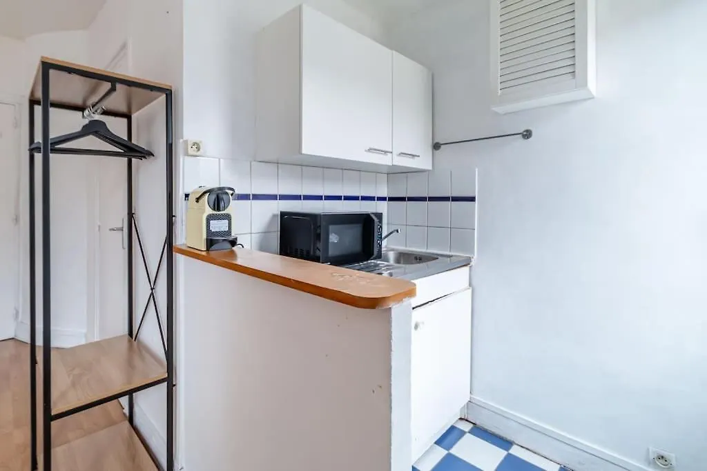 Studio Proche Nation - Paris France